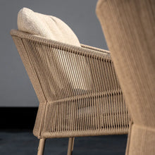 Laden Sie das Bild in den Galerie-Viewer, 4 Seasons Dining-Chair Serie Florence
