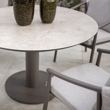 Laden Sie das Bild in den Galerie-Viewer, 4 Seasons Sarah Dining Table D:120
