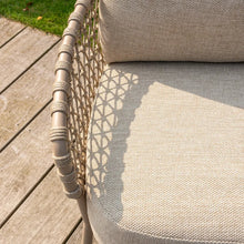 Laden Sie das Bild in den Galerie-Viewer, 4 Seasons Low Dining Chair Sardinia
