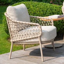 Laden Sie das Bild in den Galerie-Viewer, 4 Seasons Low Dining Chair Sardinia

