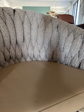 Laden Sie das Bild in den Galerie-Viewer, Armlehnstuhl Knot Tweed
