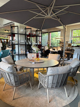 Laden Sie das Bild in den Galerie-Viewer, Four Seasons Low-Dining Gruppe Puglia
