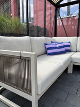 Laden Sie das Bild in den Galerie-Viewer, XL Outdoor Eckloungegruppe
