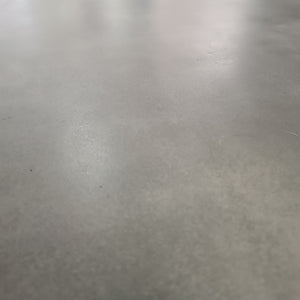 Beton Kufentisch