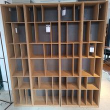 Laden Sie das Bild in den Galerie-Viewer, Bücherregal Stückpreis"
