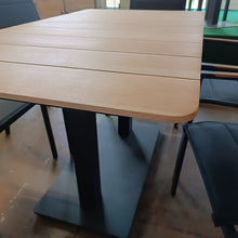 Laden Sie das Bild in den Galerie-Viewer, Rechteckiger Bistrotisch klappbar Runde Ecken
