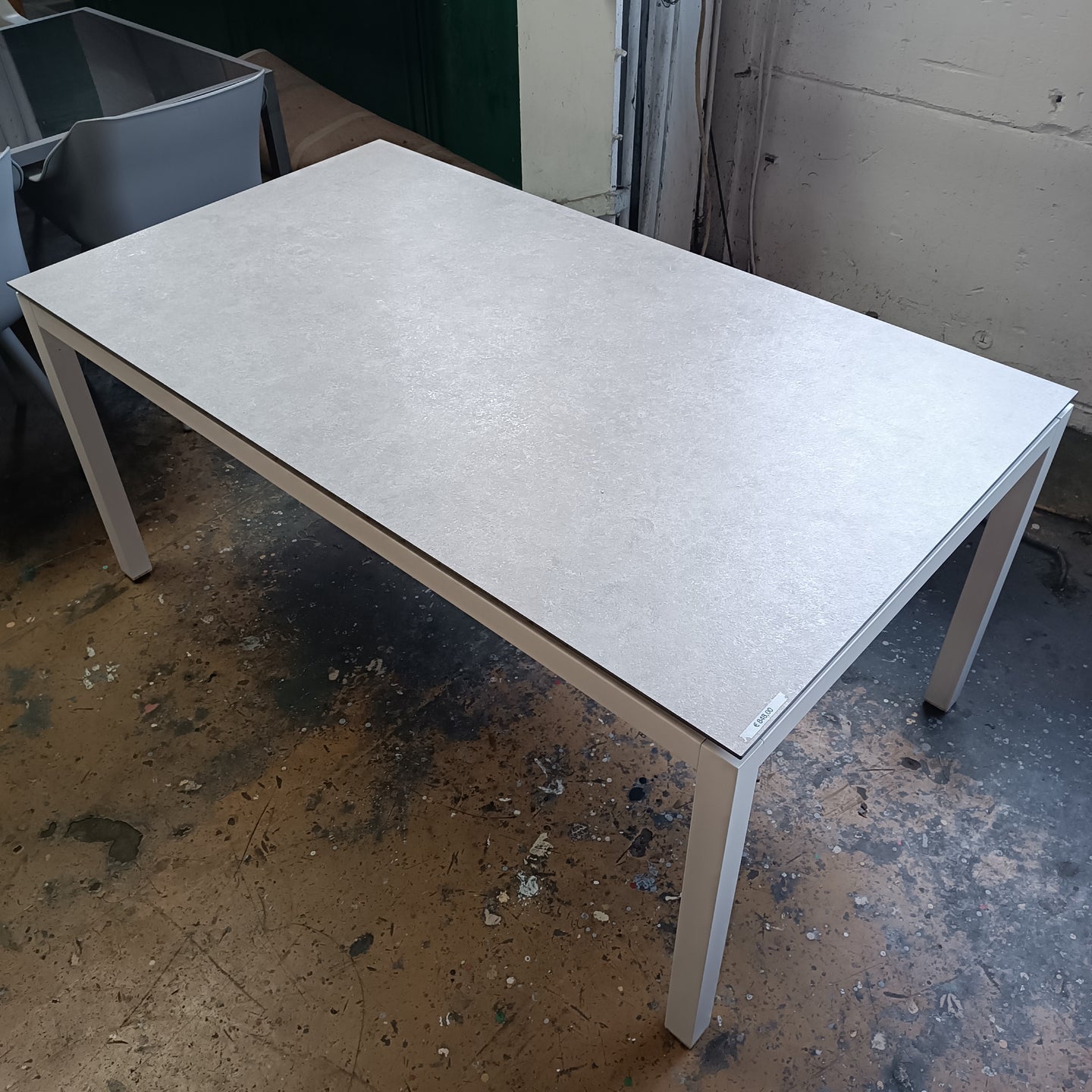 Stern Outdoortisch Classic Alu weiss