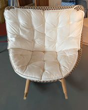 Laden Sie das Bild in den Galerie-Viewer, Outdoor Rockingchair MBRace
